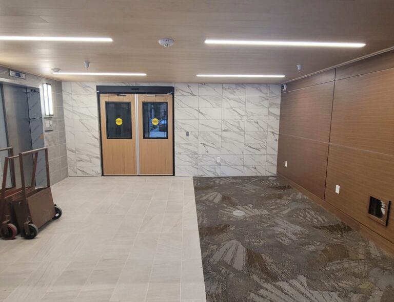 imgi_51_Comercial-OMEliteTile-01_22-1140x876